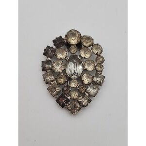 Vintage Kramer of New York Gray & Clear Rhinestone -‎ Fur Clip Brooch